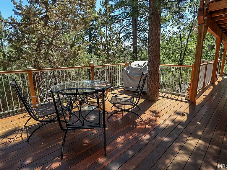 732 Villa Grove Ave — Photo 9