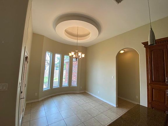 5th image of 435 Martha Louise Ave