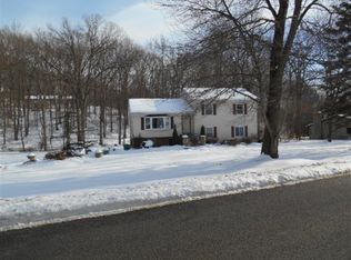52 Brandy Ln, Wappingers Falls, NY 12590