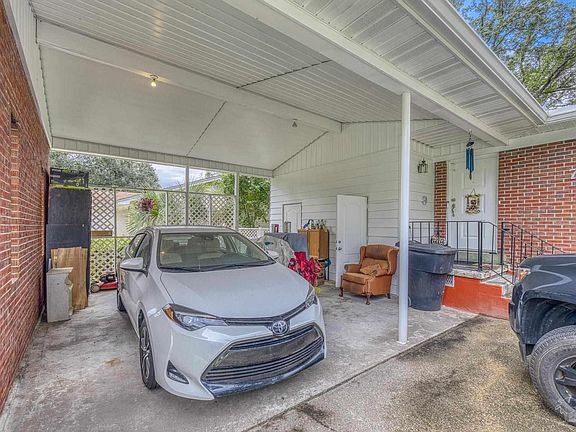 4th image of 778 Ash Dr