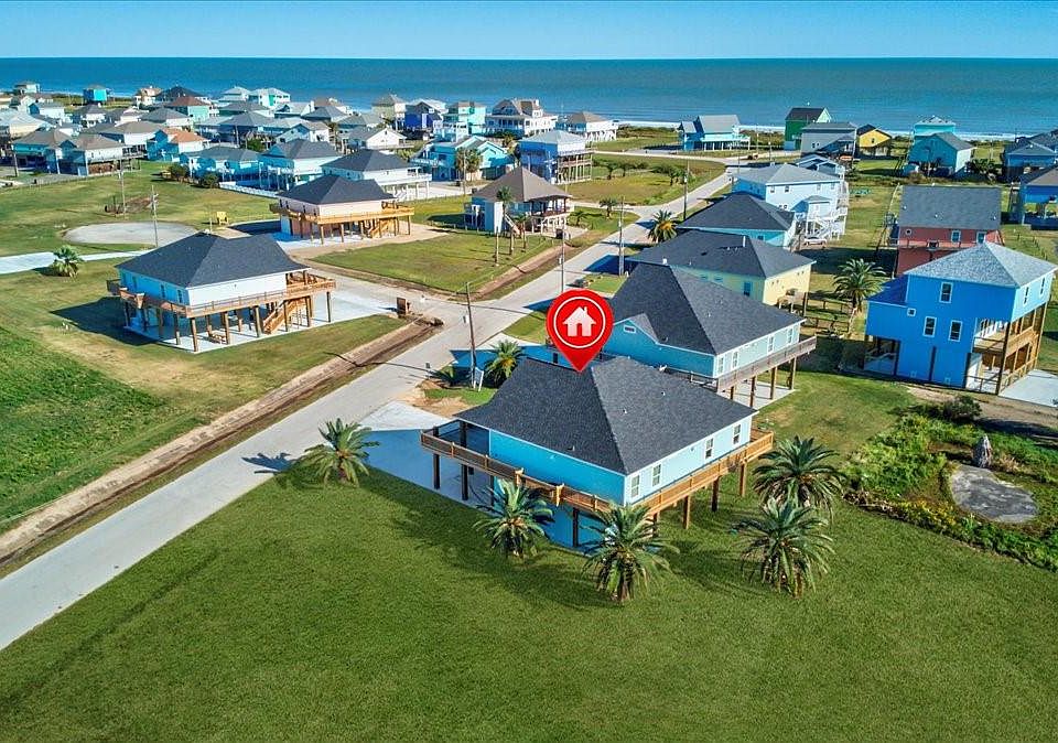 1st image of 956 Copacabana Dr