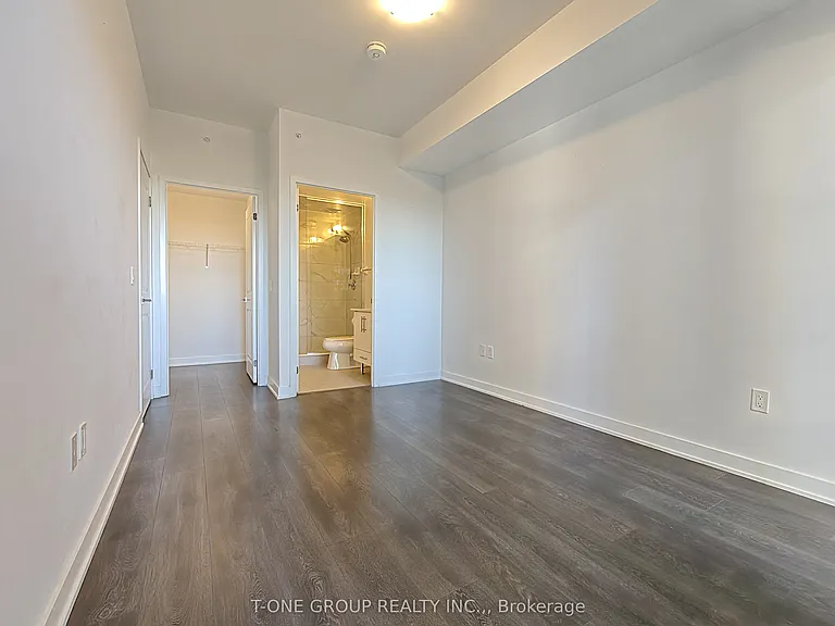85 Oneida Cres #514 — Photo 10