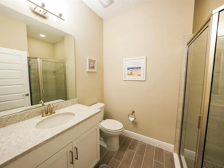16284 Admirals Cove Ln — Photo 24