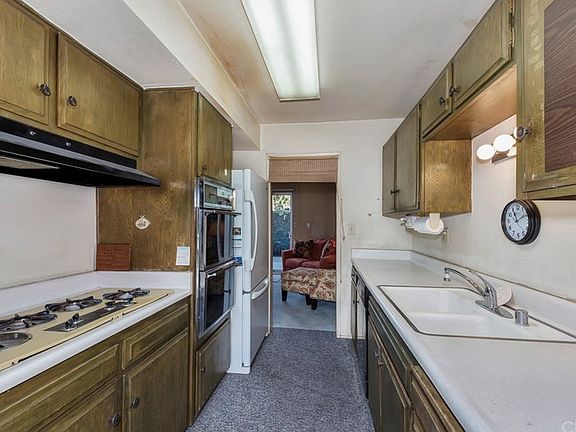 4th image of 16663 Townhouse Dr
