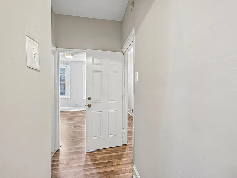 4133 Brown St #1 — Photo 7