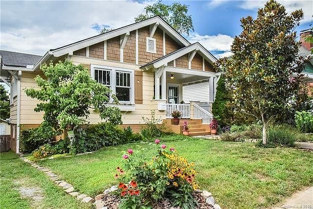 Charming Cottage with Large Front Porch and Ceiling Fan...Perfect for Leisurely Visits with Friends and Neighbors