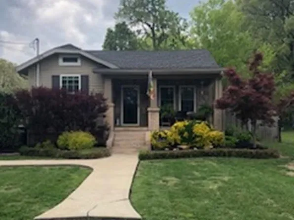 2013 B St, Paducah, KY 42003