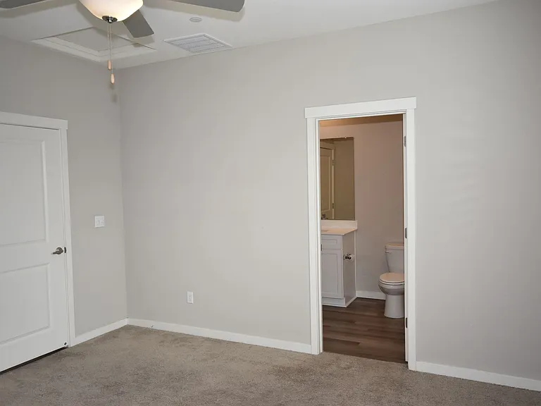 4097 Southampton St — Photo 12