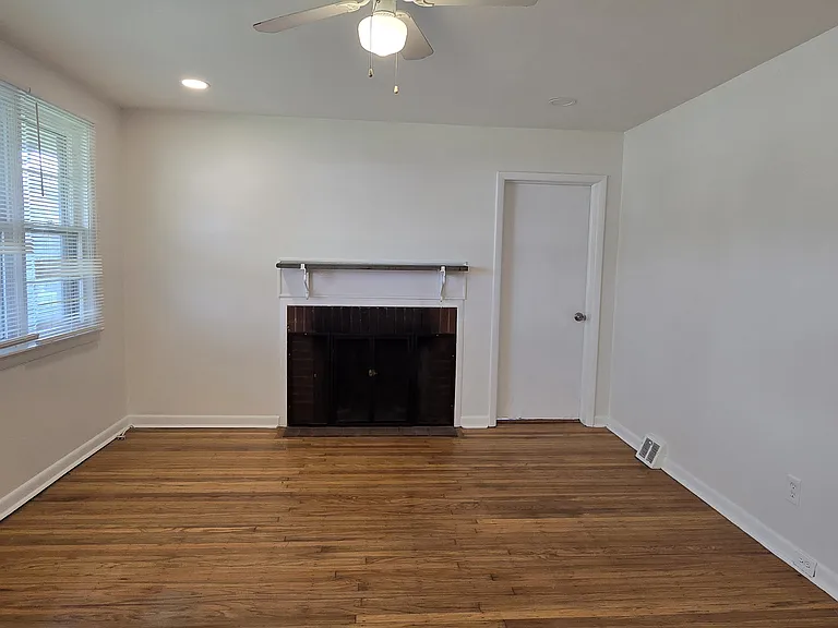 302 Bethel Rd — Photo 9