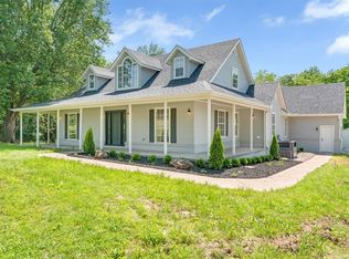 12391 Shamrock Rd, Farmington, AR 72730