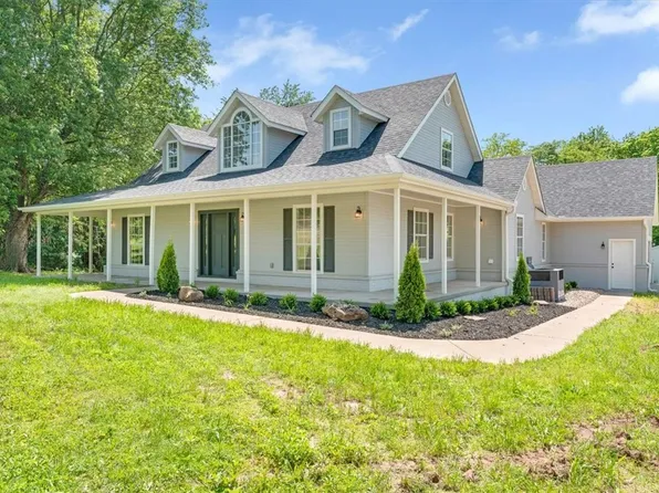 12391 Shamrock Rd, Farmington, AR 72730