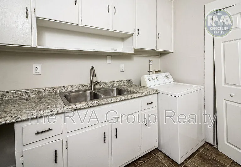 1215 W Cawson St — Photo 6