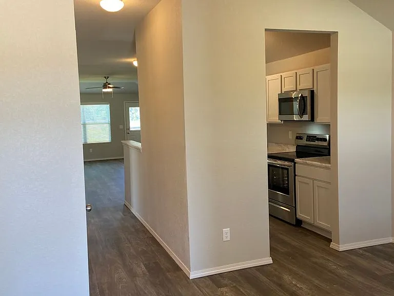 10413 Cypress Knee Dr — Photo 4