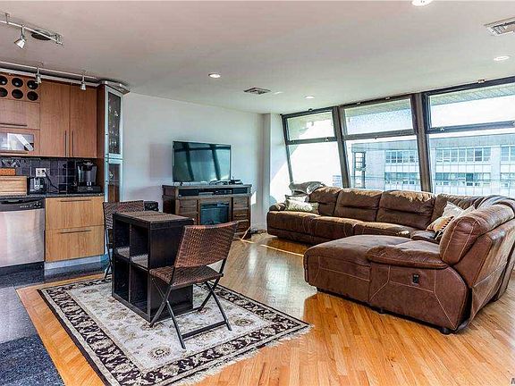 5th image of 521 B West Broadway Unit 10