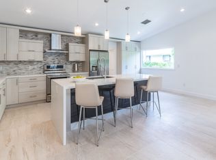 2845 Riviera Dr, Delray Beach, FL 33445