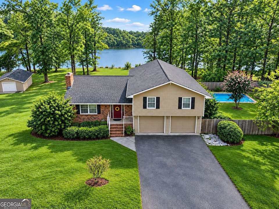 1st image of 840 Tanglewood Dr
