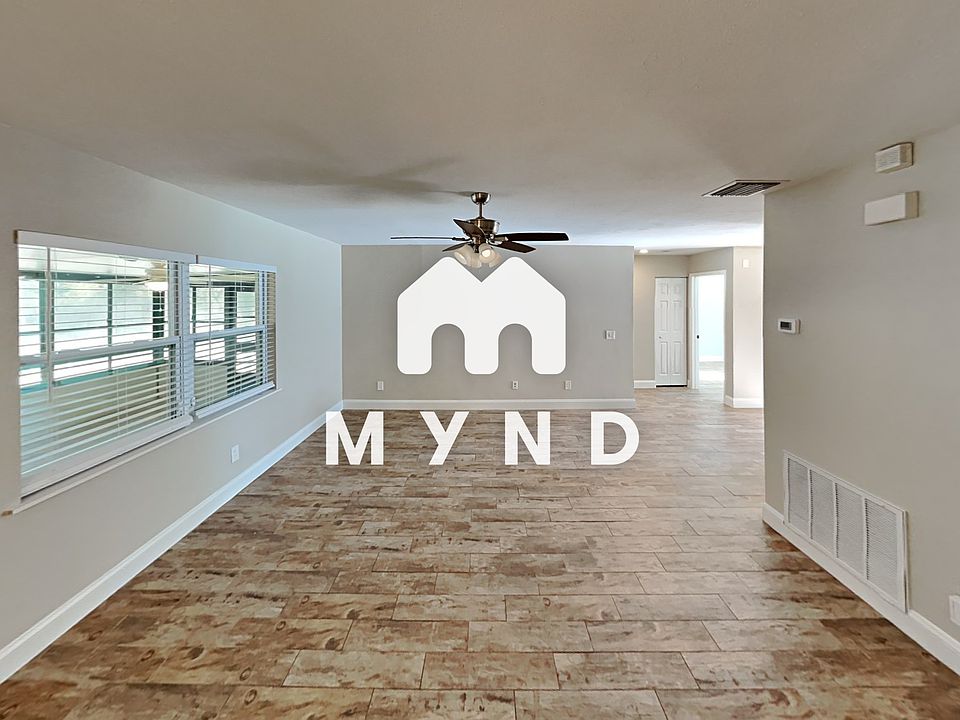 1st image of 423 Regal Park Dr