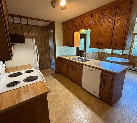 5th image of 7350 Lyric Ln NE
