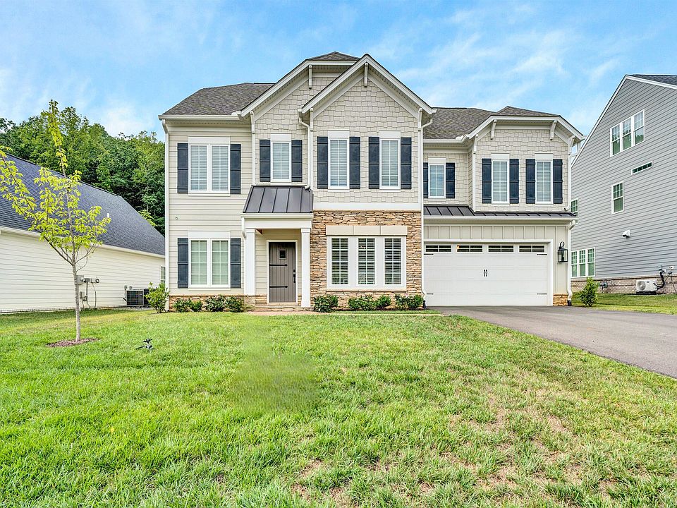1st image of 1010 Claremont Ct SW