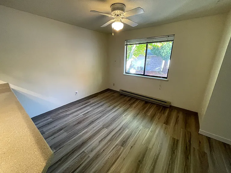 7192 SW Scholls Ferry Rd #3 — Photo 8