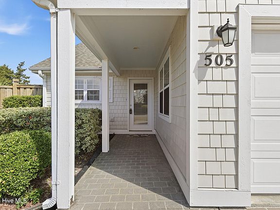 5th image of 505 Sandcastle Court