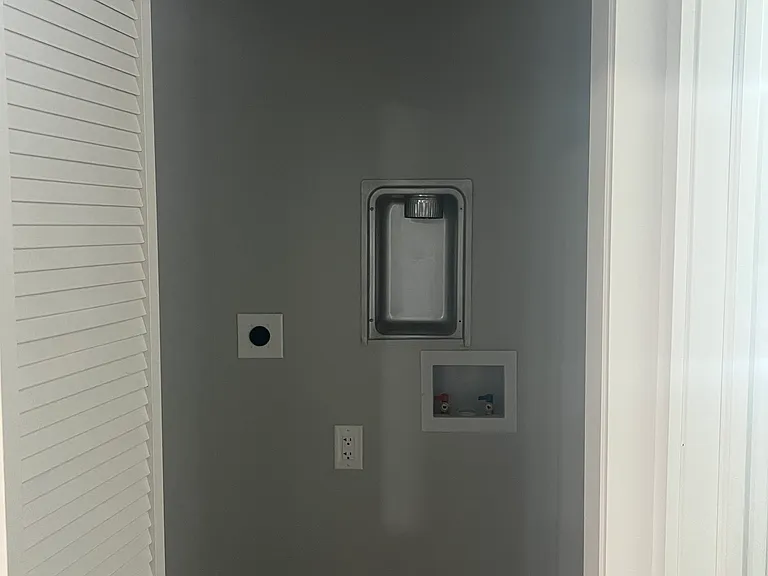 1514 Grange Hall Rd — Photo 7