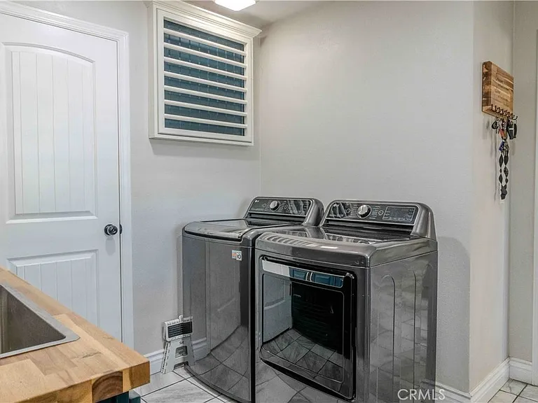 1042 Robinson Ct — Photo 27