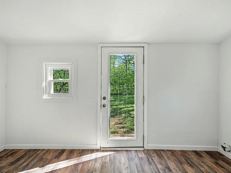 2706 Quincy St — Photo 16