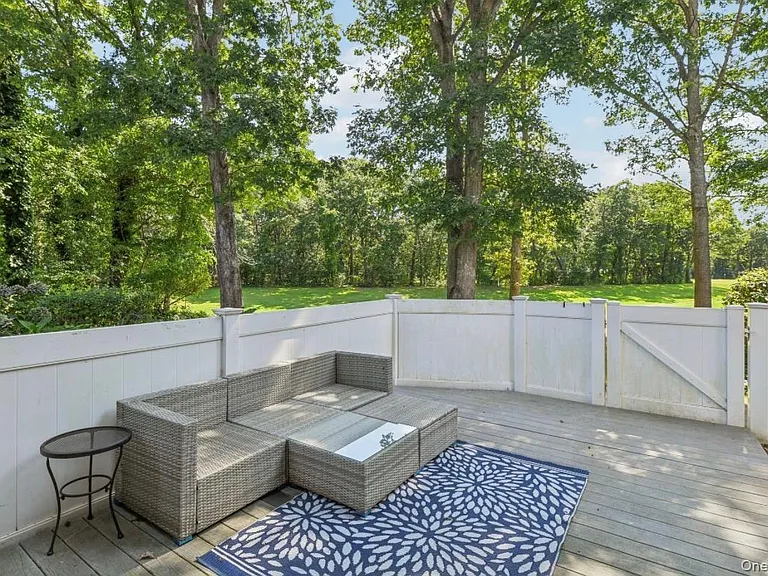 598 Blue Ridge Dr — Photo 4