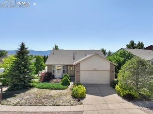 6720 Bear Tooth Dr, Colorado Springs, CO 80923