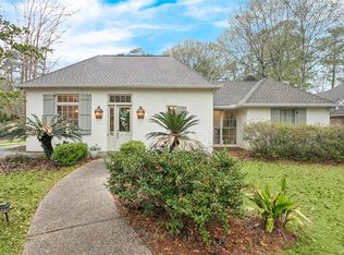 48 Audubon Lake Dr, Mandeville, LA 70471