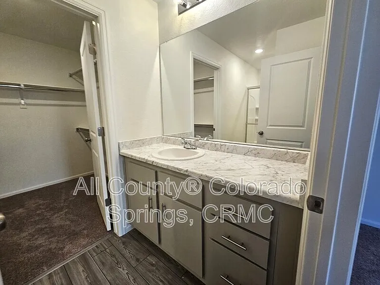 9256 Lytle Grv — Photo 10