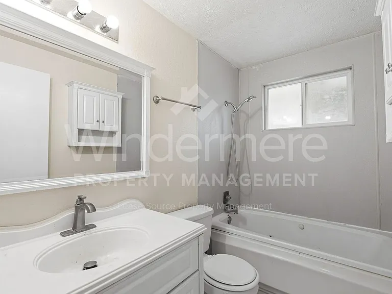 3828 E 7th Ave — Photo 17