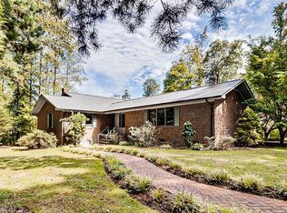 5372 Hinshaw Town Rd, Ramseur, NC 27316