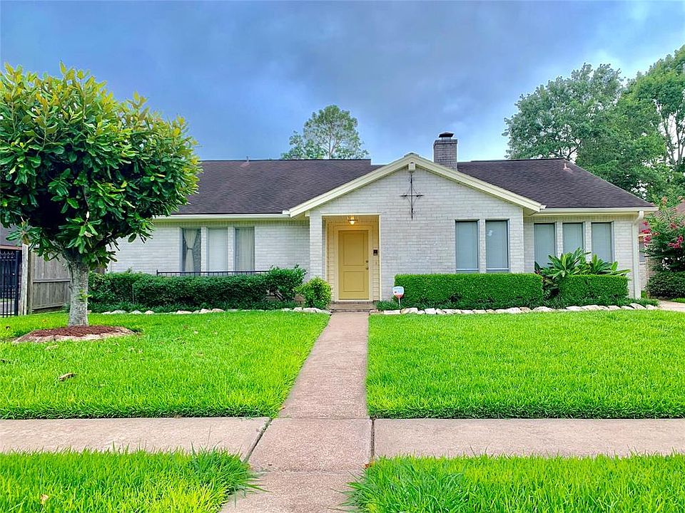 1st image of 9731 Ravensworth Dr