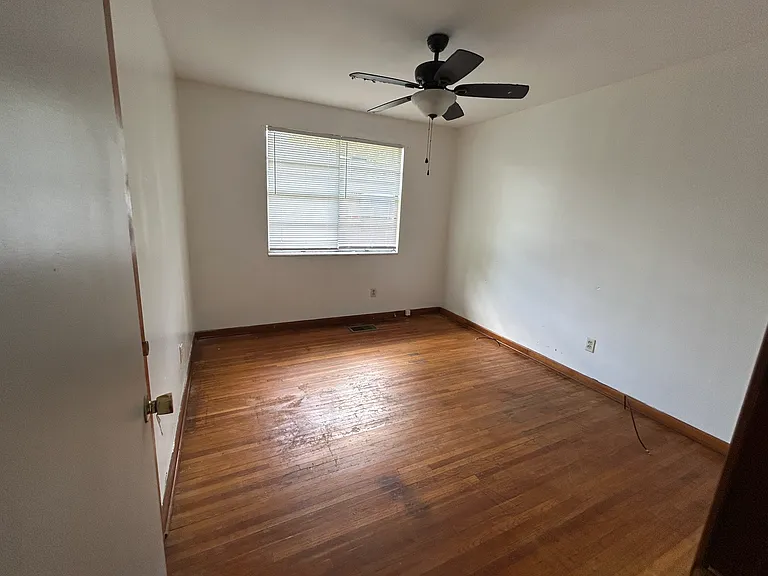 440 Oakmont St — Photo 4