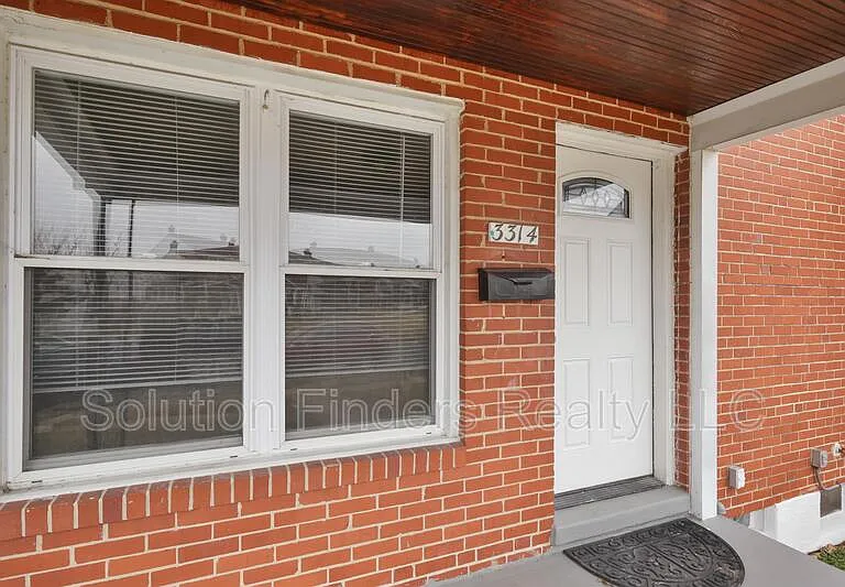3314 Wallford Dr — Photo 2