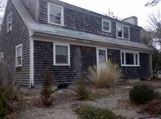 74 18th St S, Edgartown, MA 02539