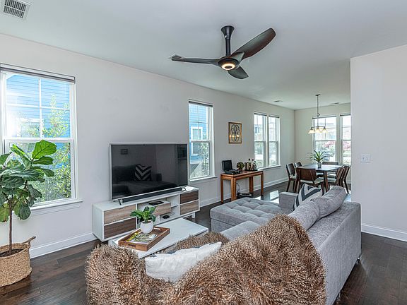 5th image of 5090 E Liberty Park Cir