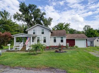 41 Scott Crescent Dr, Scottsville, NY 14546