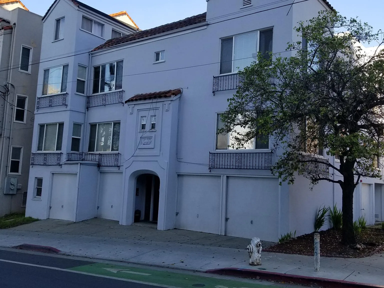 2235 Hearst Ave — Photo 1
