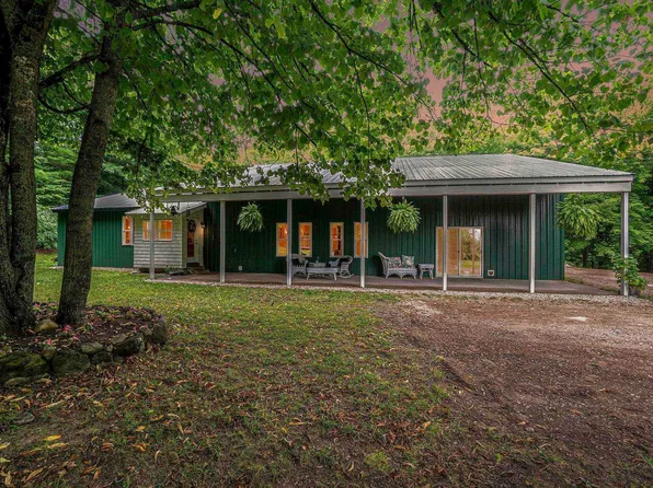2875 Whispering Maples Dr, Interlochen, MI 49643