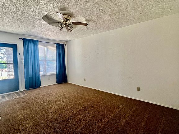 3rd image of 301 Old Garner Rd
