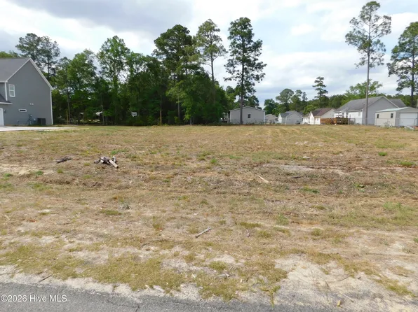 2 Muirfield Drive, Laurinburg, NC 28352