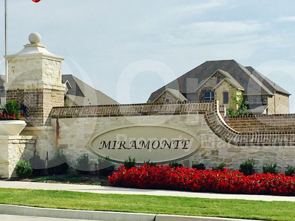 4th image of 13557 Carmenita Dr
