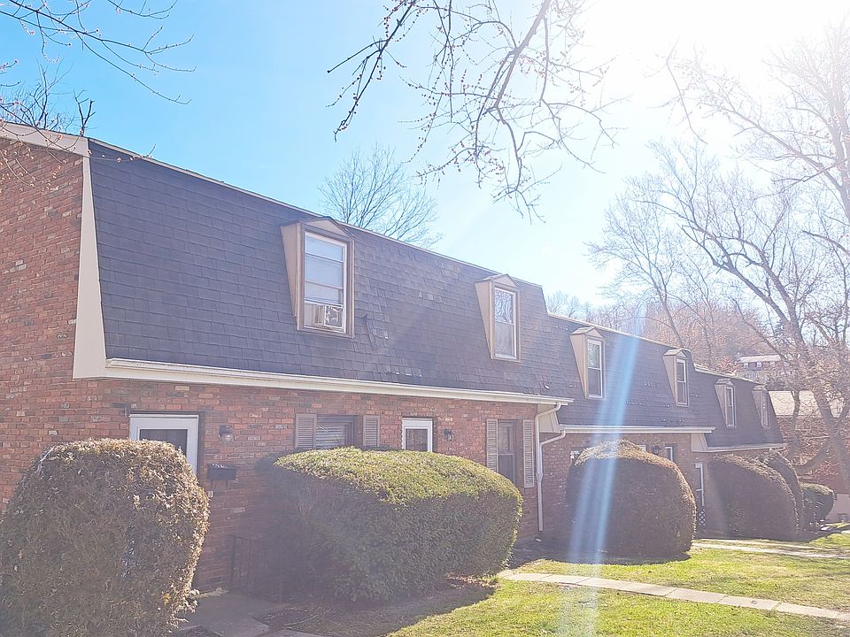 1st image of 681 Locust St