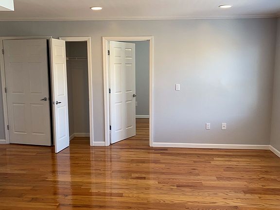 5th image of 115 42nd St #D1