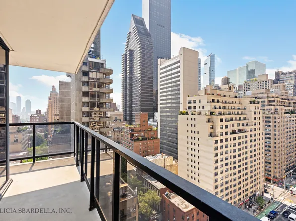 255 East 49th Street image 6 of 6