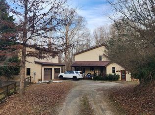 3515 Southbend Rd, Gainesville, GA 30506