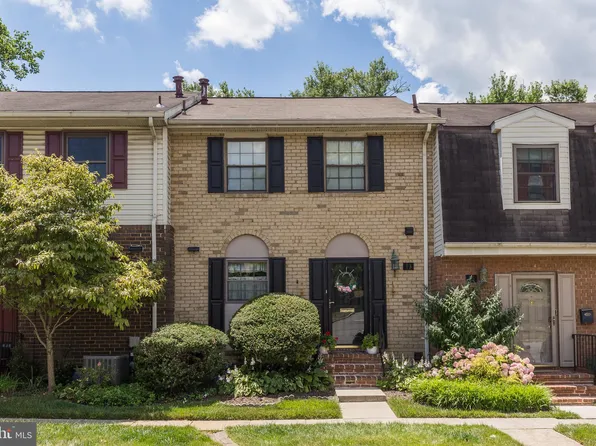 13 Chiara Ct #13, Towson, MD 21204